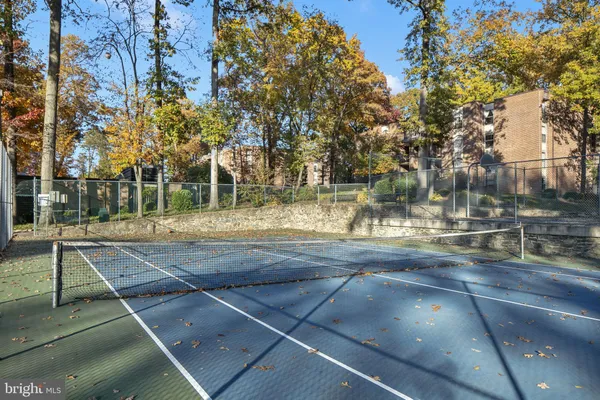 $1,950 | 3354 Woodburn Road, Unit 14, Annandale, VA 22003