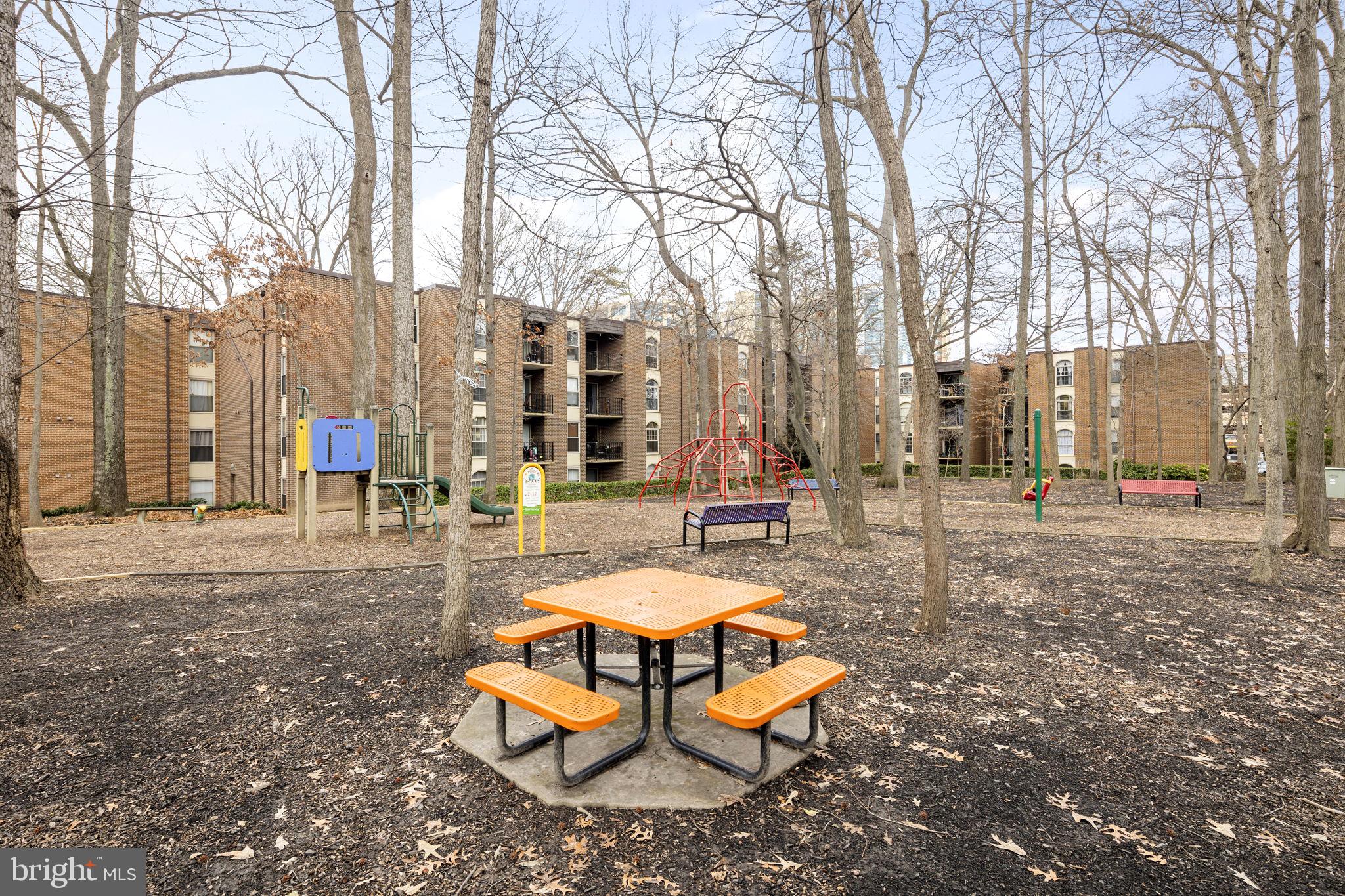 3354 Woodburn Road, Unit 14 Annandale, VA 22003 - Photo 45 of 55