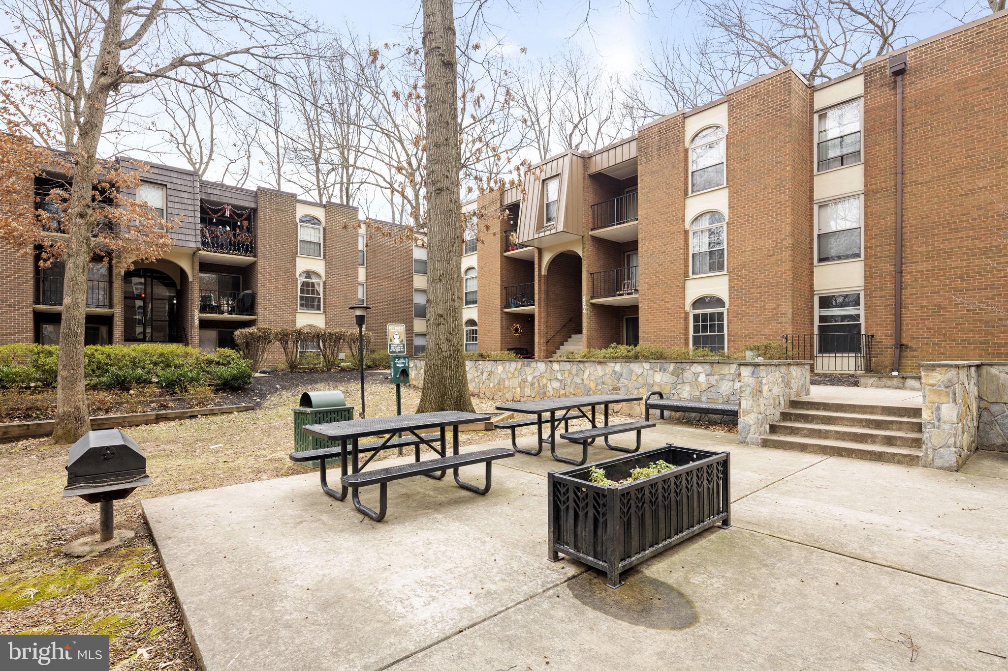 3354 Woodburn Road, Unit 14 Annandale, VA 22003 - Photo 47 of 55