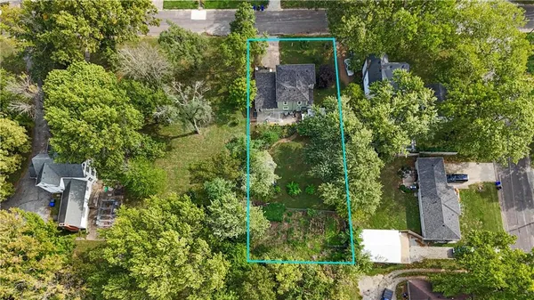 $225,000 | 1716 South Beacon Avenue, Sedalia, MO 65301