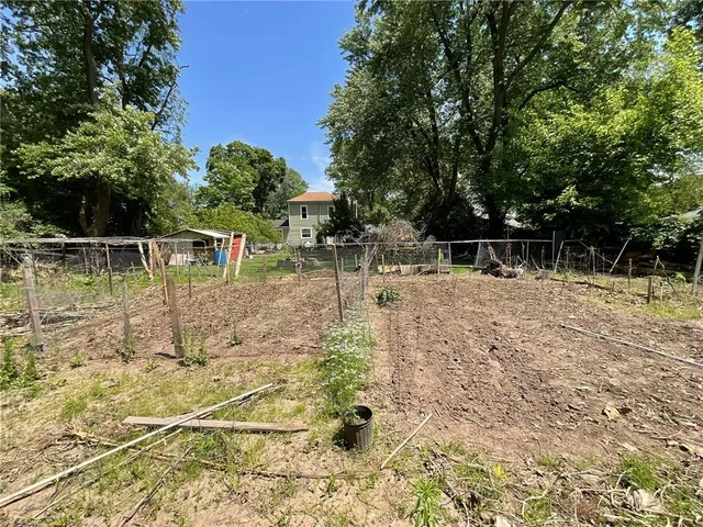 $225,000 | 1716 South Beacon Avenue, Sedalia, MO 65301