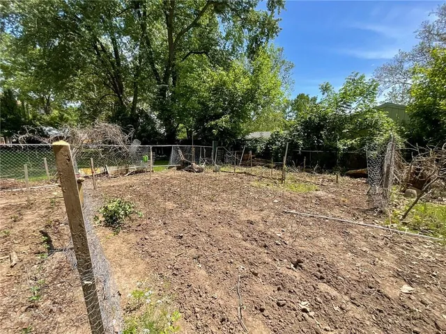 $225,000 | 1716 South Beacon Avenue, Sedalia, MO 65301