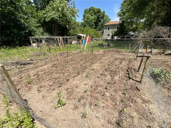 $225,000 | 1716 South Beacon Avenue, Sedalia, MO 65301