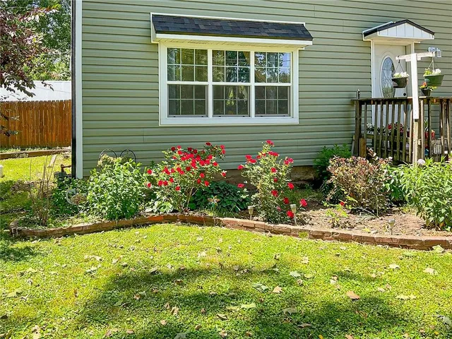 $225,000 | 1716 South Beacon Avenue, Sedalia, MO 65301