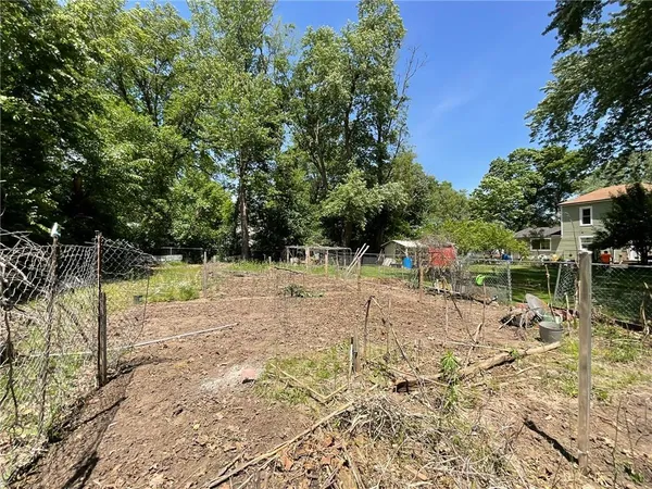 $225,000 | 1716 South Beacon Avenue, Sedalia, MO 65301