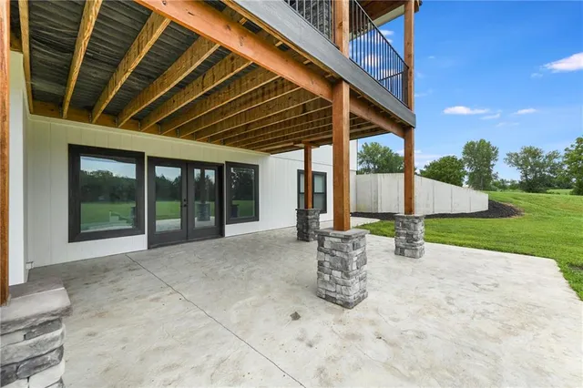 $1,100,000 | 4023 Highway 131, Odessa, MO 64076