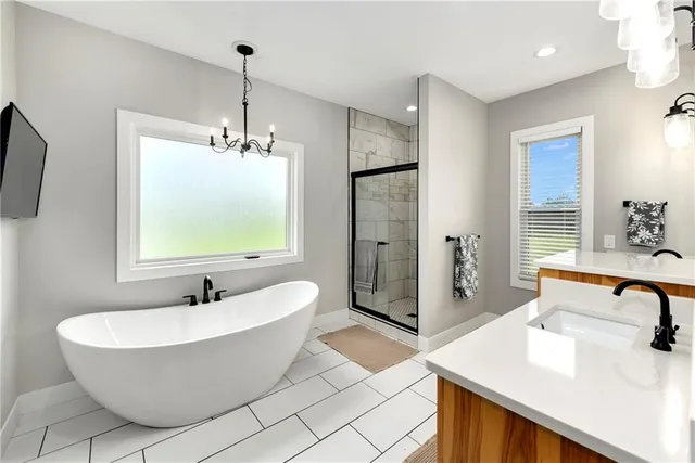 $1,100,000 | 4023 Highway 131, Odessa, MO 64076