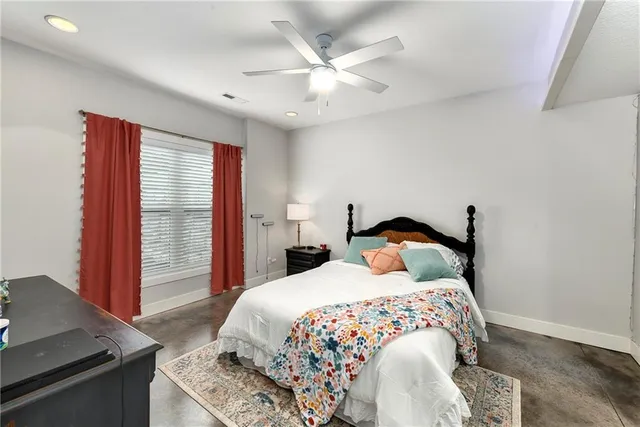 $1,100,000 | 4023 Highway 131, Odessa, MO 64076