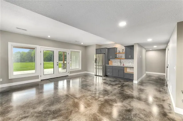 $1,100,000 | 4023 Highway 131, Odessa, MO 64076