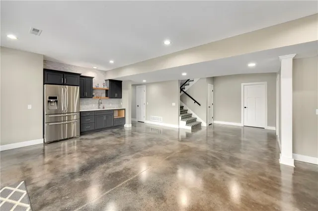 $1,100,000 | 4023 Highway 131, Odessa, MO 64076