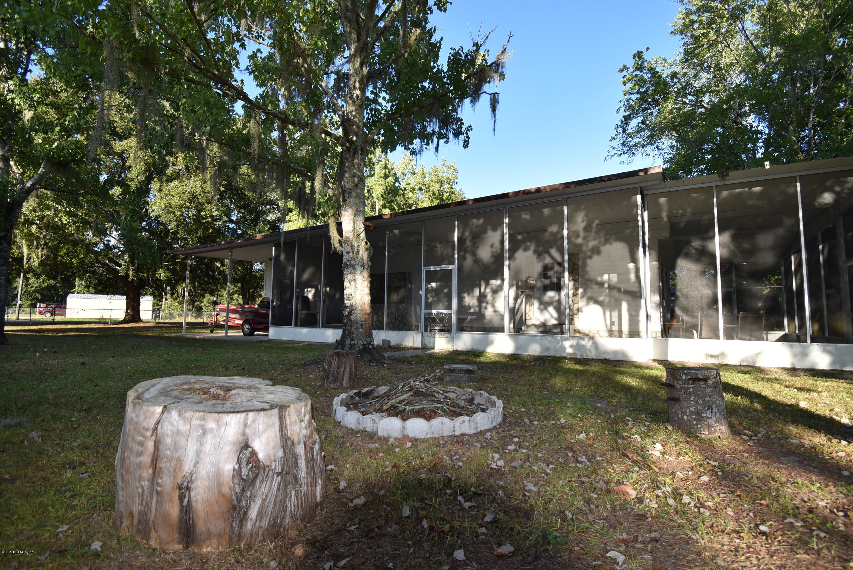 601 Carlin Road Satsuma, FL 32189 - Photo 5 of 64 DSC_0568