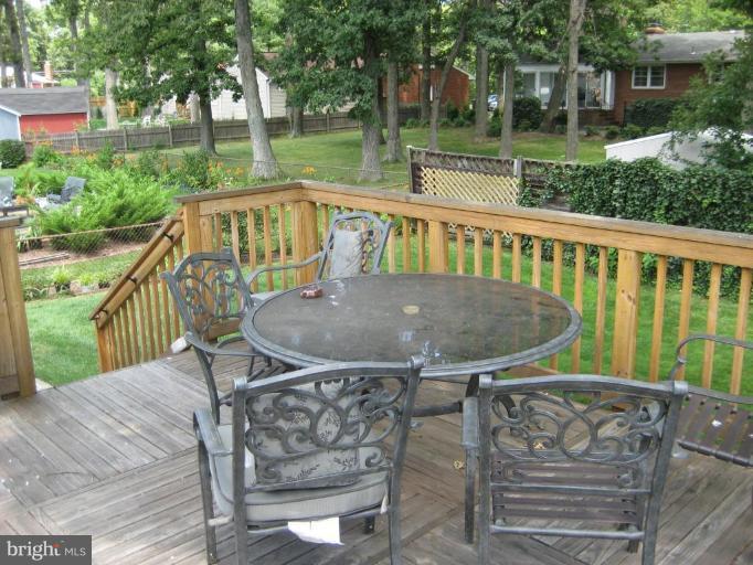 6023 Sumner Road Alexandria, VA 22310 - Photo 8 of 23 Deck