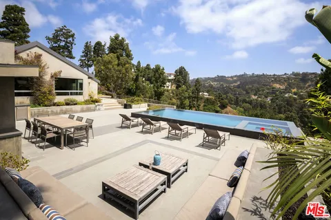 $6,995,000 | 1270 Lago Vista Drive, Beverly Hills, CA 90210