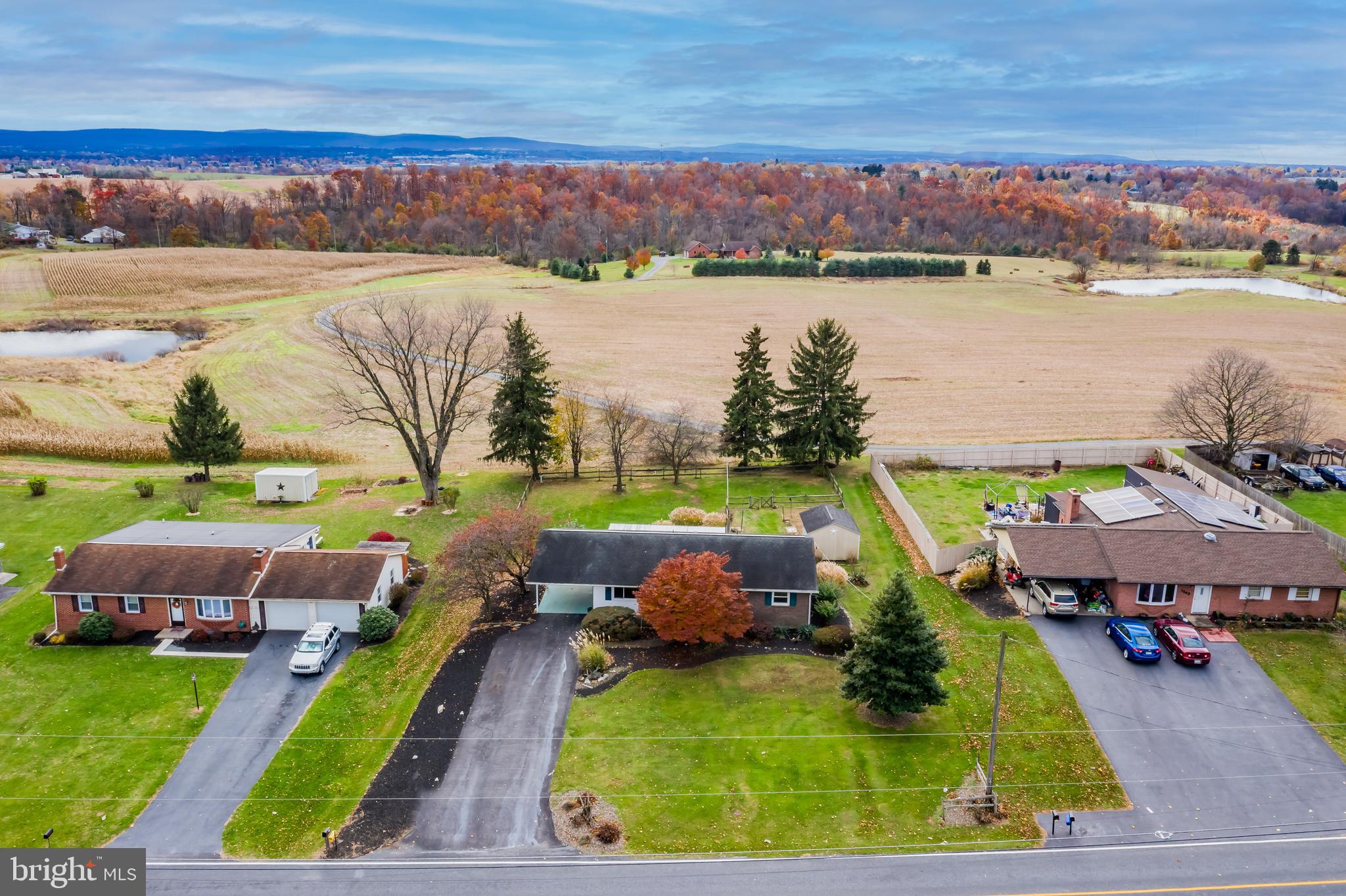 1540 Brechbill Road Chambersburg, PA 17202 - Photo 2 of 32