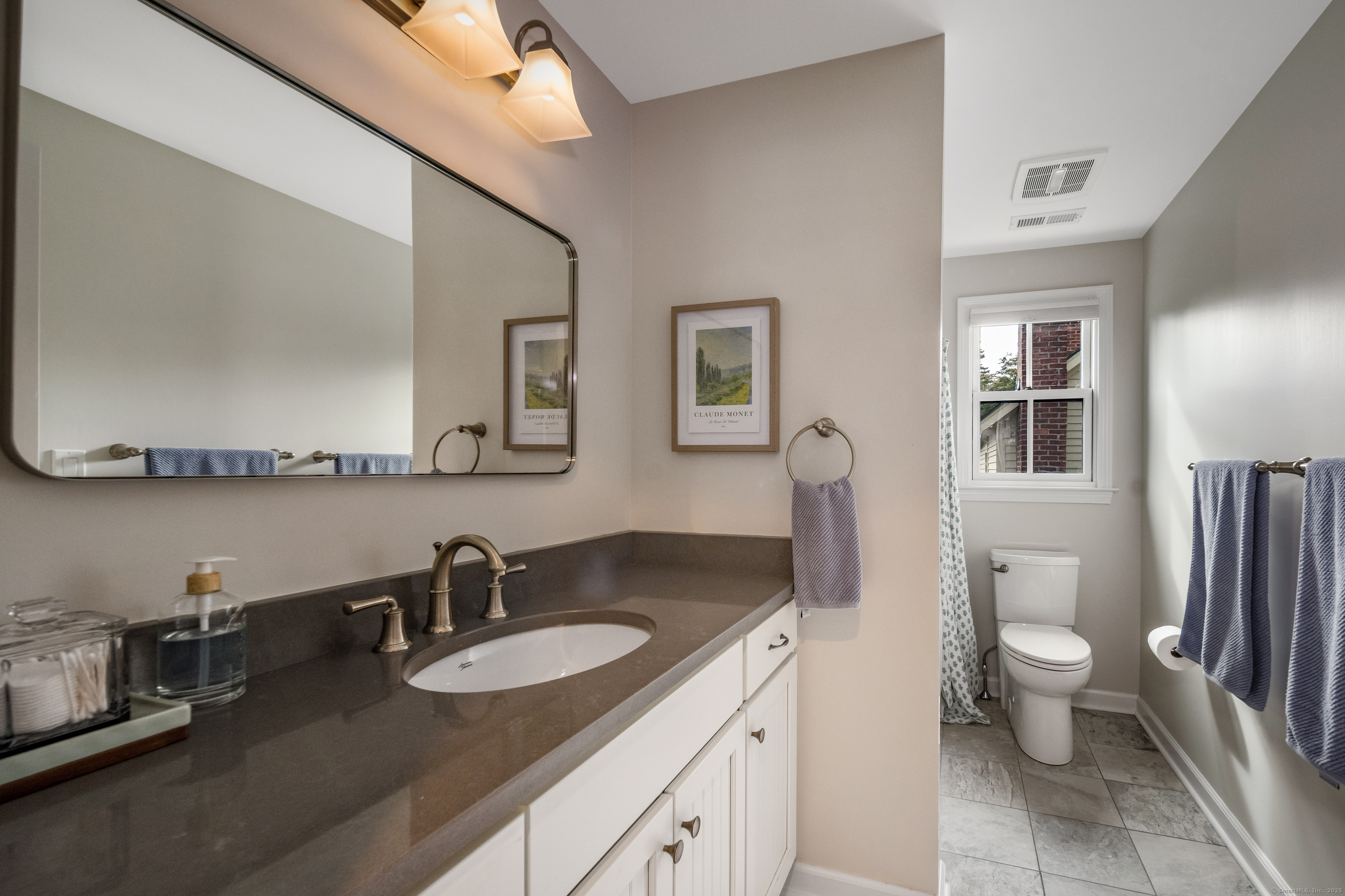 41 Liberty Street Madison, CT 06443 - Photo 25 of 36 Guest bath