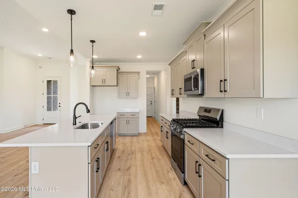 $428,400 | 3483 Clair Circle East, Hernando, MS 38632