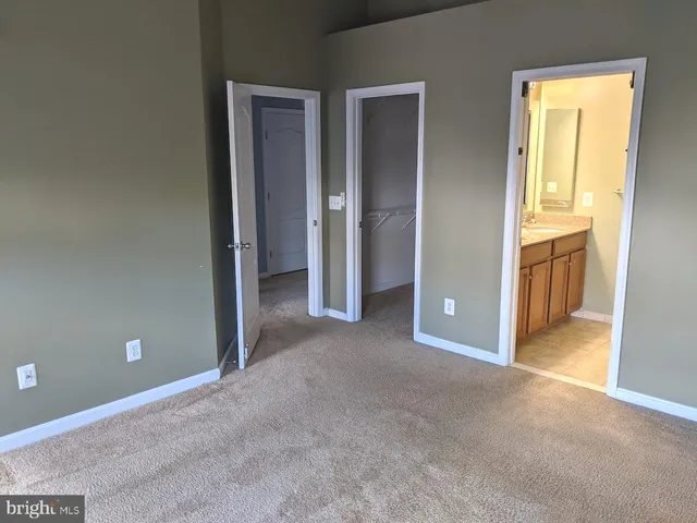 $2,625 | 19318 Diamond Lake Drive, Leesburg, VA 20176