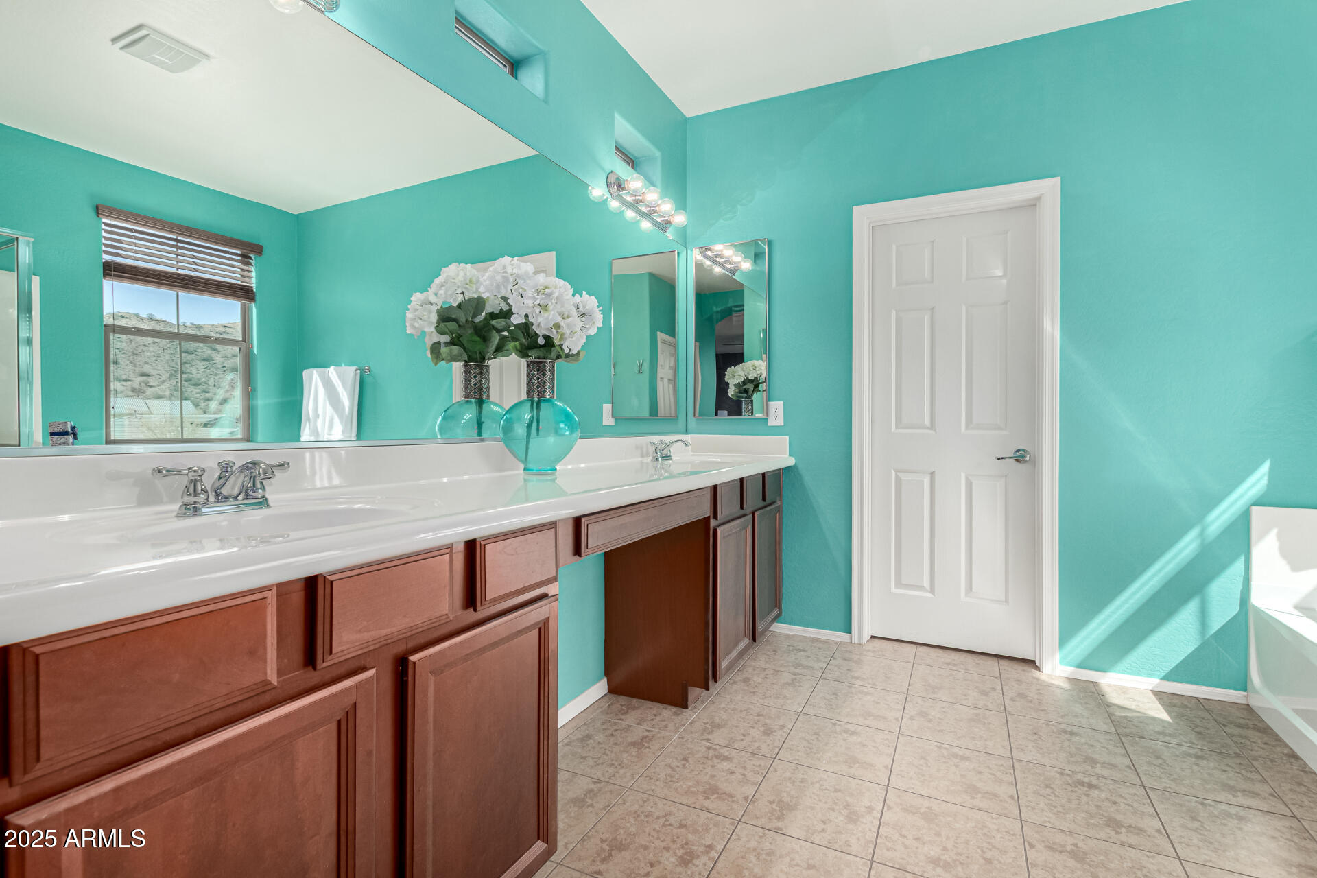 3914 East Constance Way Phoenix, AZ 85042 - Photo 42 of 81 26 - Constance