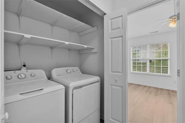 $1,800 | 18 Pickwick Place, Greensboro, NC 27407