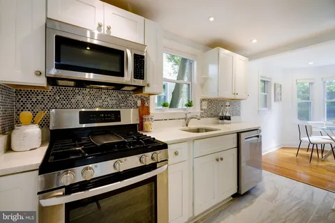 $749,000 | 704 Maplewood Avenue, Takoma Park, MD 20912