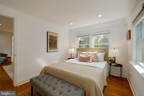 $749,000 | 704 Maplewood Avenue, Takoma Park, MD 20912