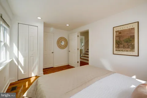 $749,000 | 704 Maplewood Avenue, Takoma Park, MD 20912