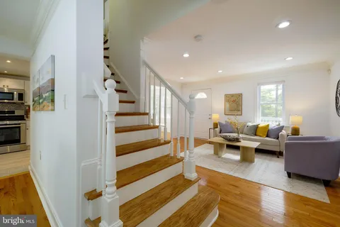 $749,000 | 704 Maplewood Avenue, Takoma Park, MD 20912