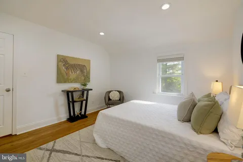 $749,000 | 704 Maplewood Avenue, Takoma Park, MD 20912