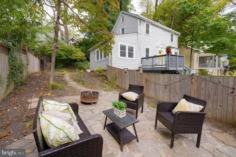 $749,000 | 704 Maplewood Avenue, Takoma Park, MD 20912