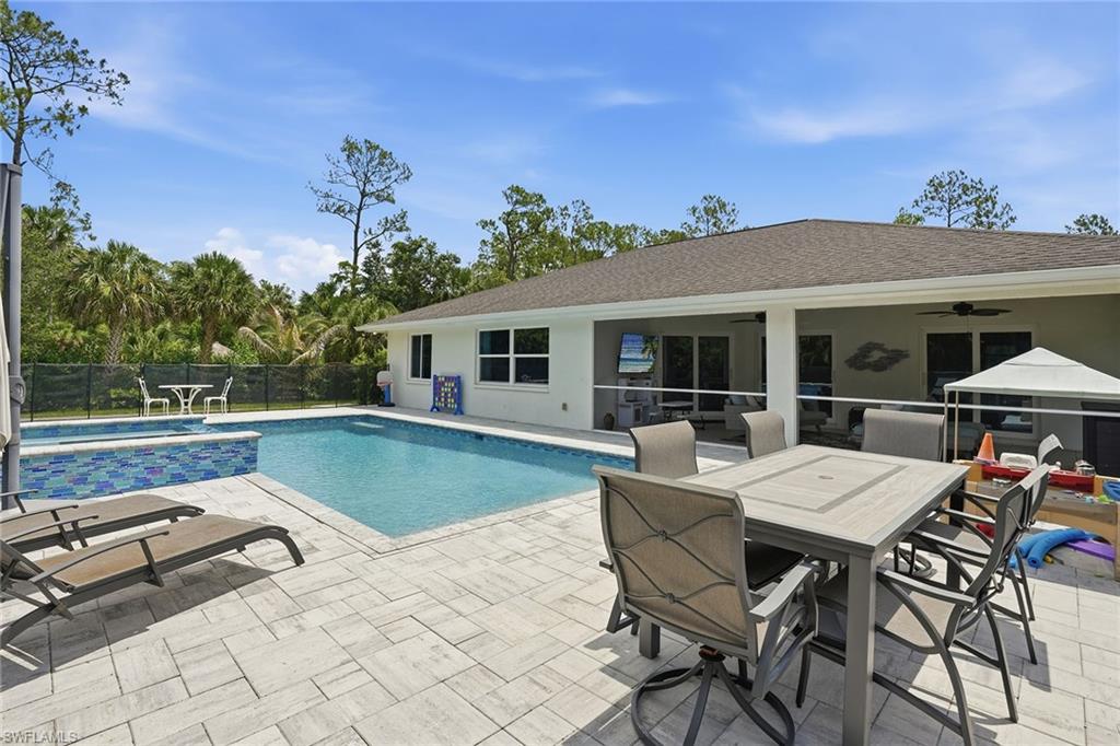 721 Logan Boulevard South Naples, FL 34119 - Photo 33 of 46