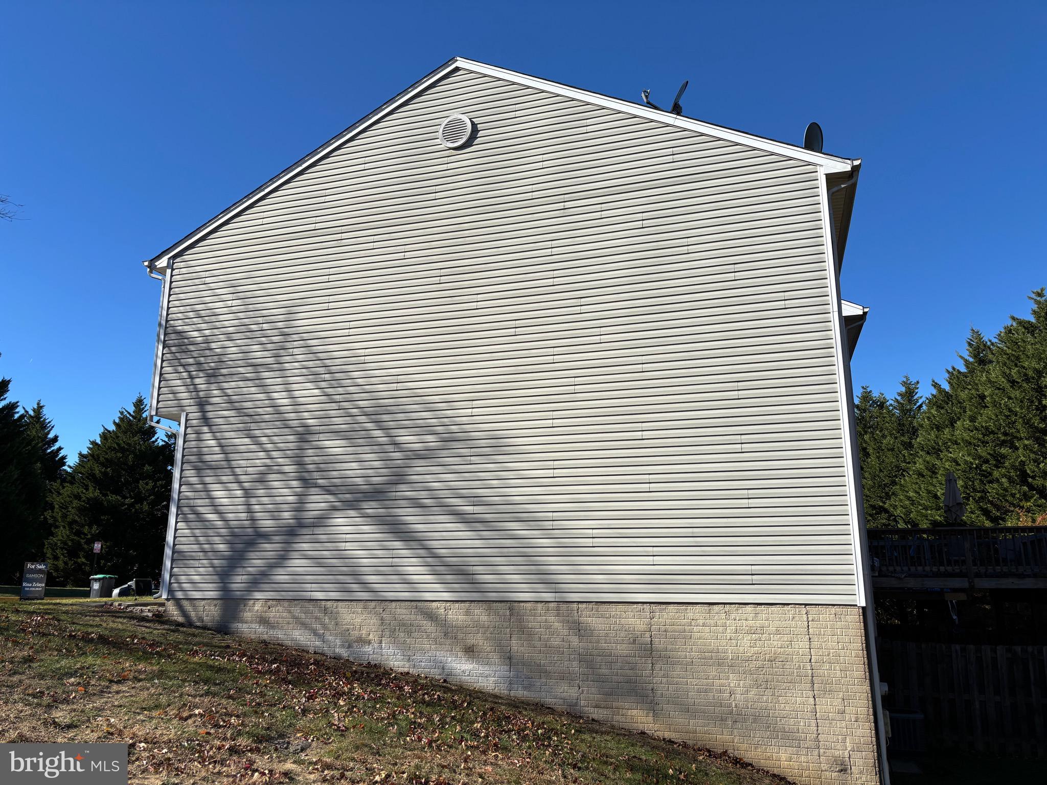 200 Torbert Loop Stafford, VA 22554 - Photo 5 of 28 a large white building with wooden fence