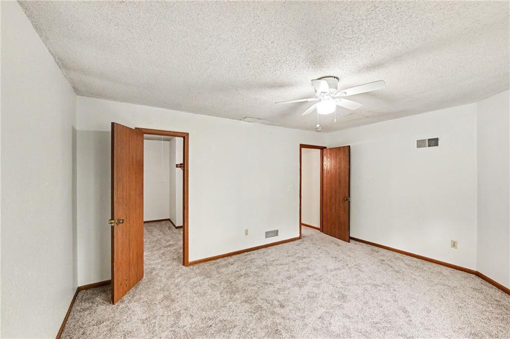 8213-8215 North Everton Avenue Kansas City, MO 64152 - Photo 16 of 18