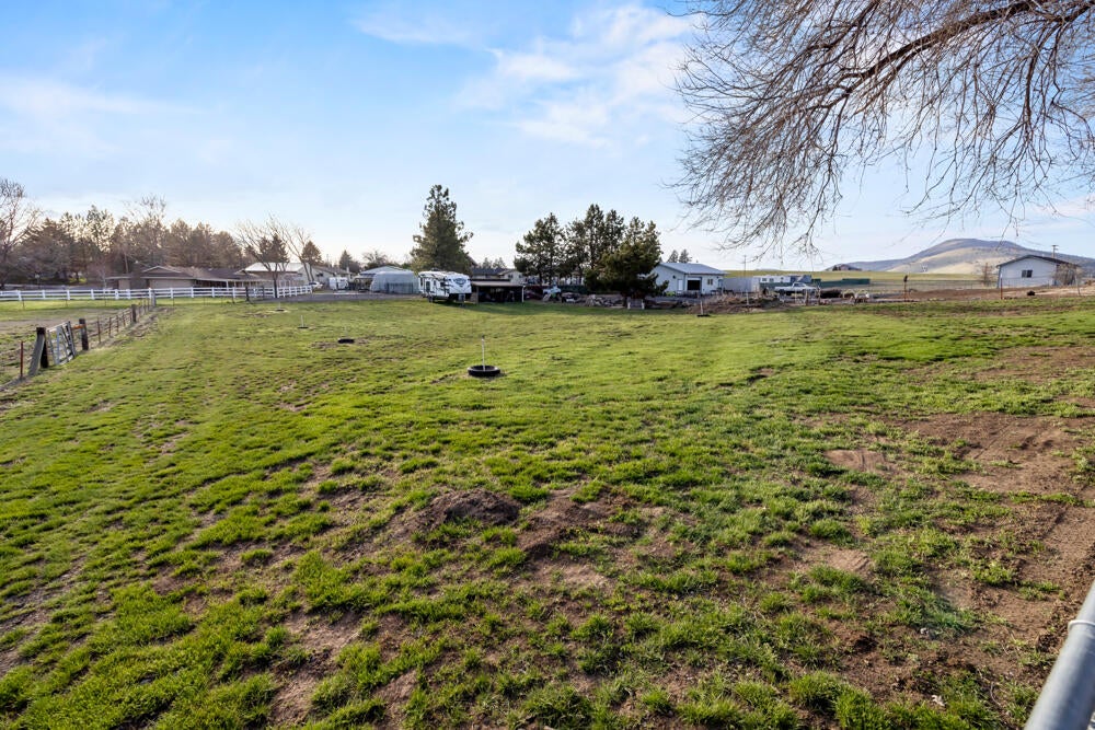 6316 Reeder Road Klamath Falls, OR 97603 - Photo 58 of 67 IMG_1324