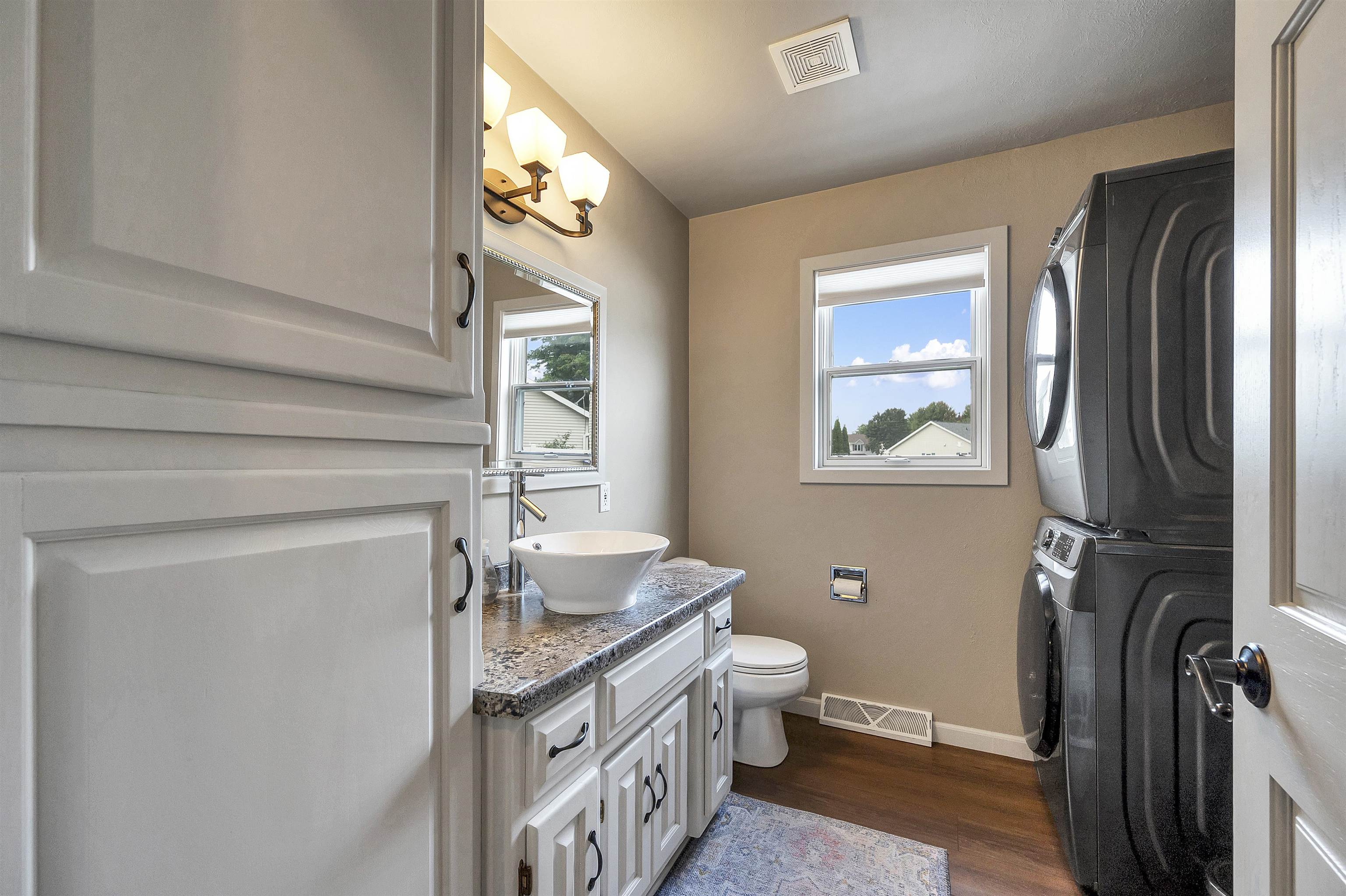 737 Desplaine Road De Pere, WI 54115 - Photo 16 of 45