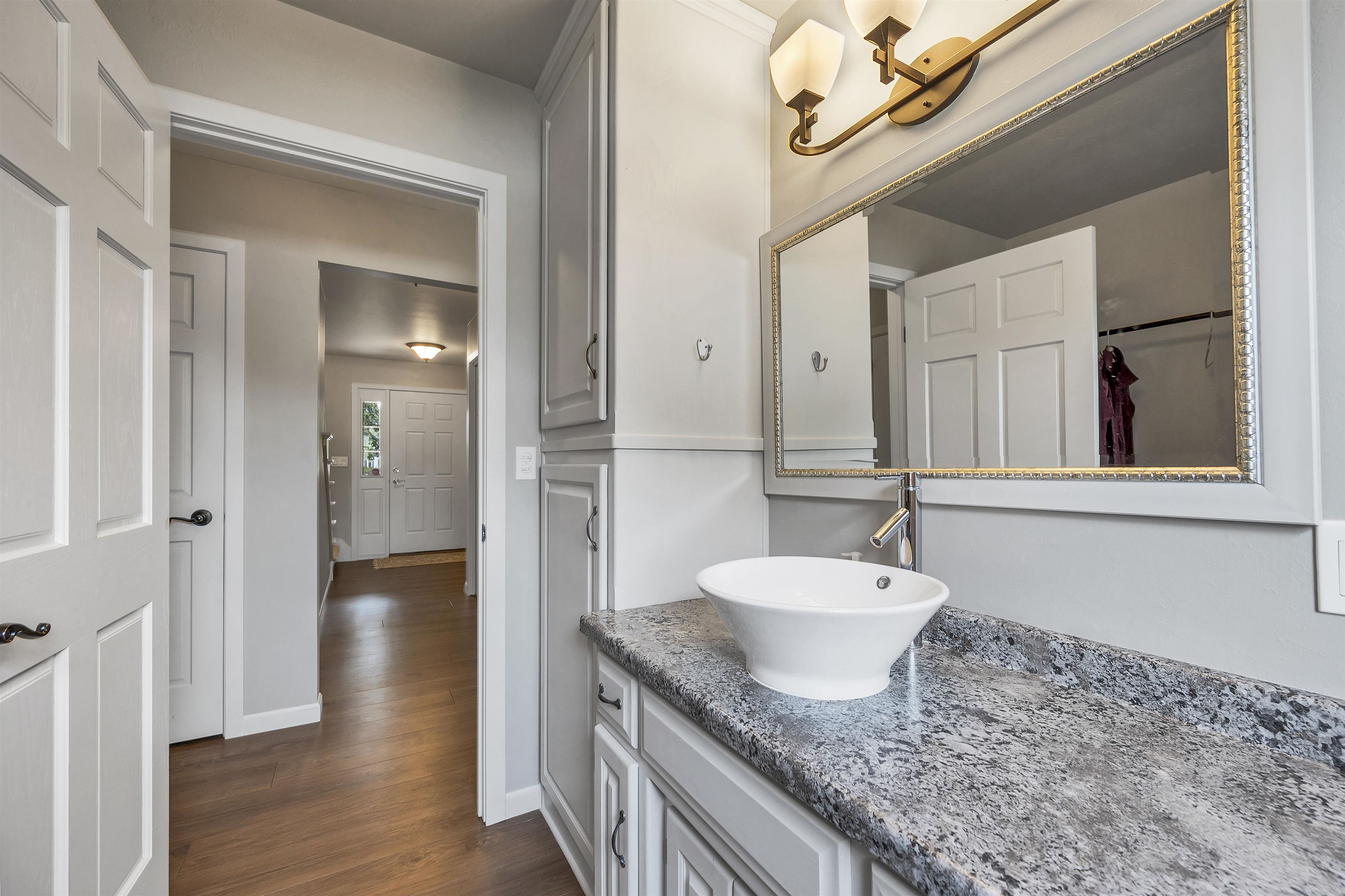 737 Desplaine Road De Pere, WI 54115 - Photo 18 of 45