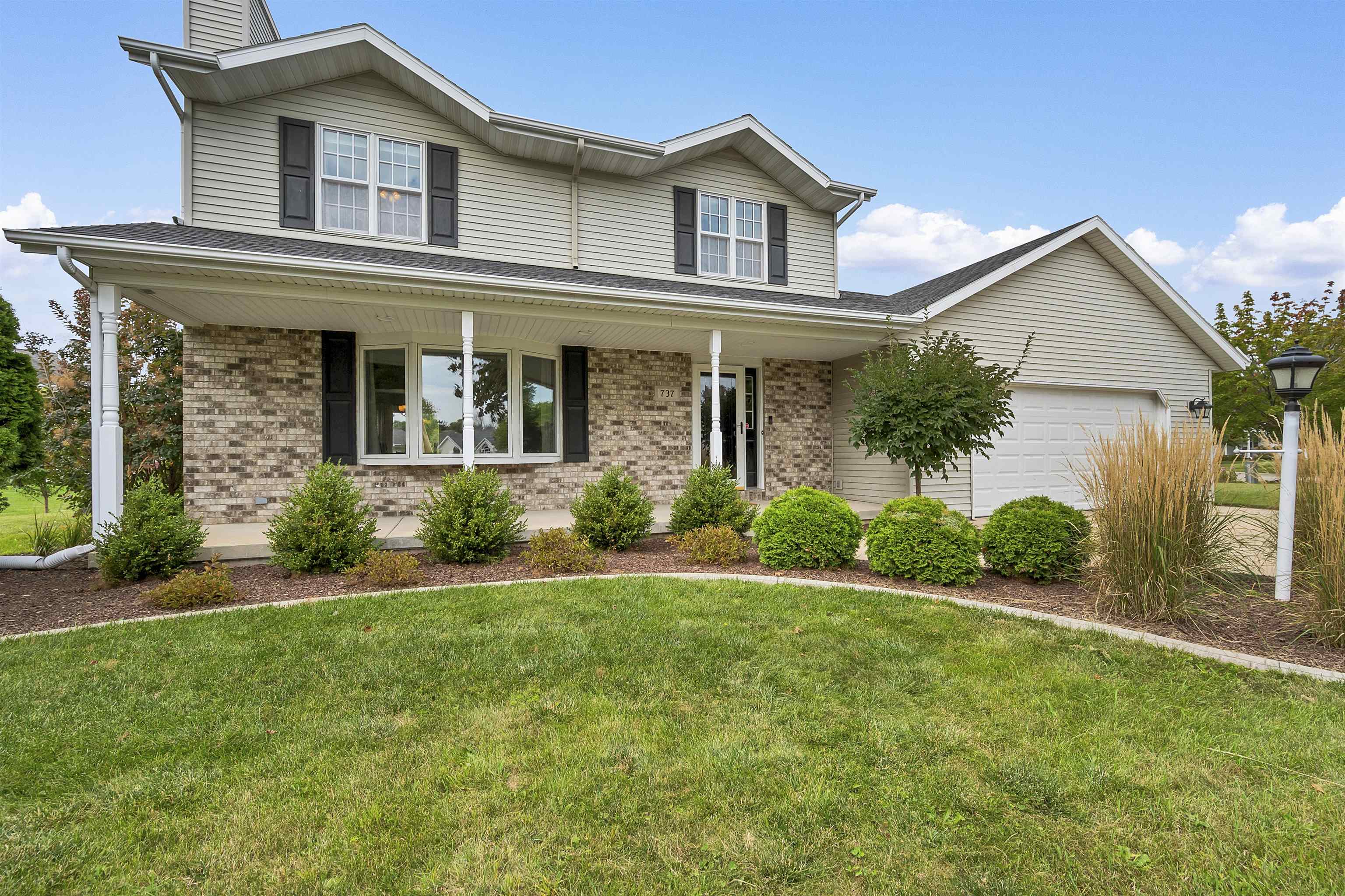 737 Desplaine Road De Pere, WI 54115 - Photo 2 of 45