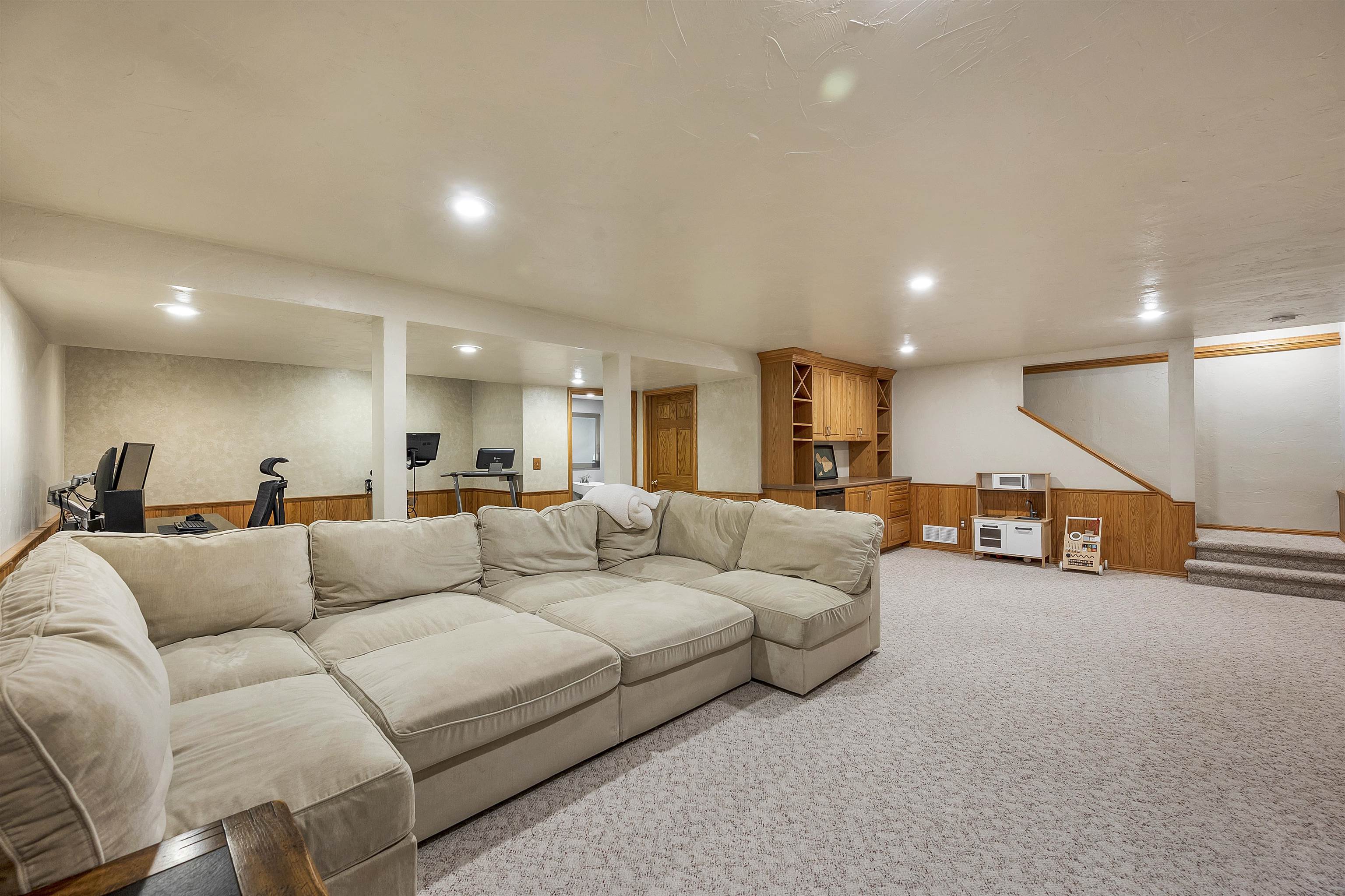 737 Desplaine Road De Pere, WI 54115 - Photo 30 of 45