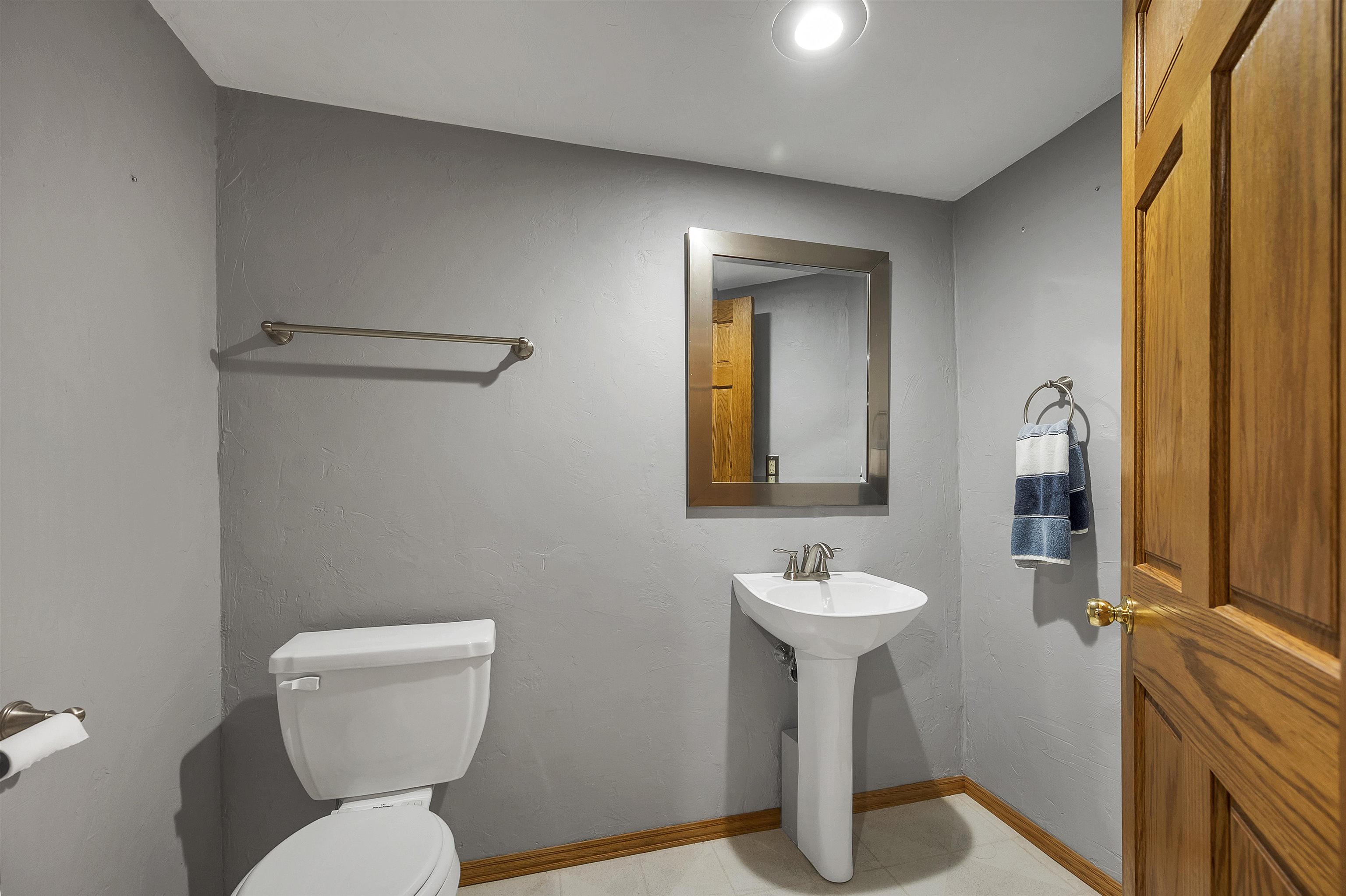 737 Desplaine Road De Pere, WI 54115 - Photo 33 of 45