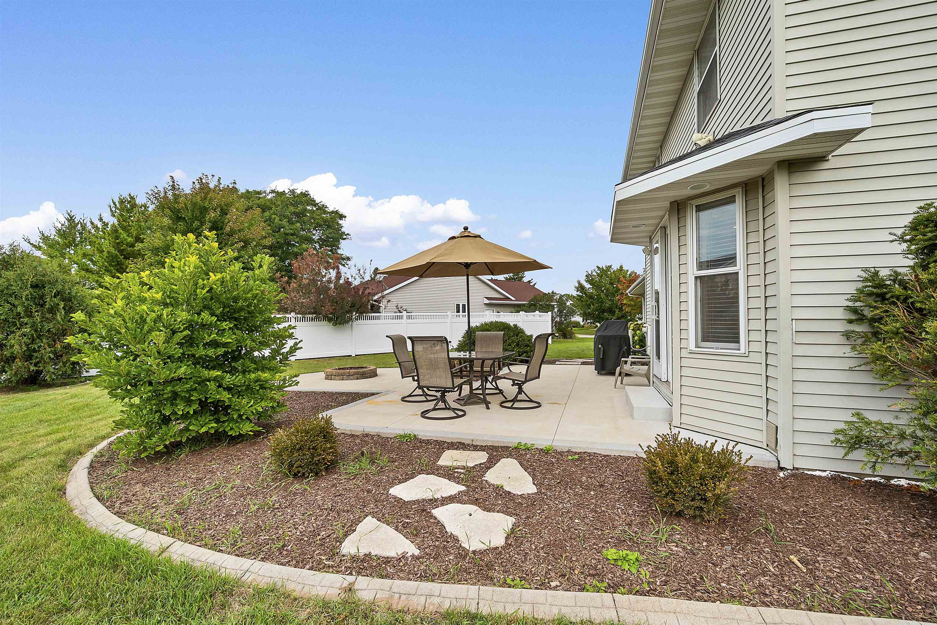 737 Desplaine Road De Pere, WI 54115 - Photo 35 of 45