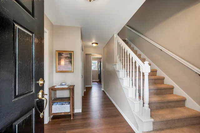 $449,900 | 737 Desplaine Road, De Pere, WI 54115