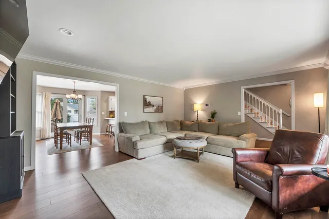 $449,900 | 737 Desplaine Road, De Pere, WI 54115