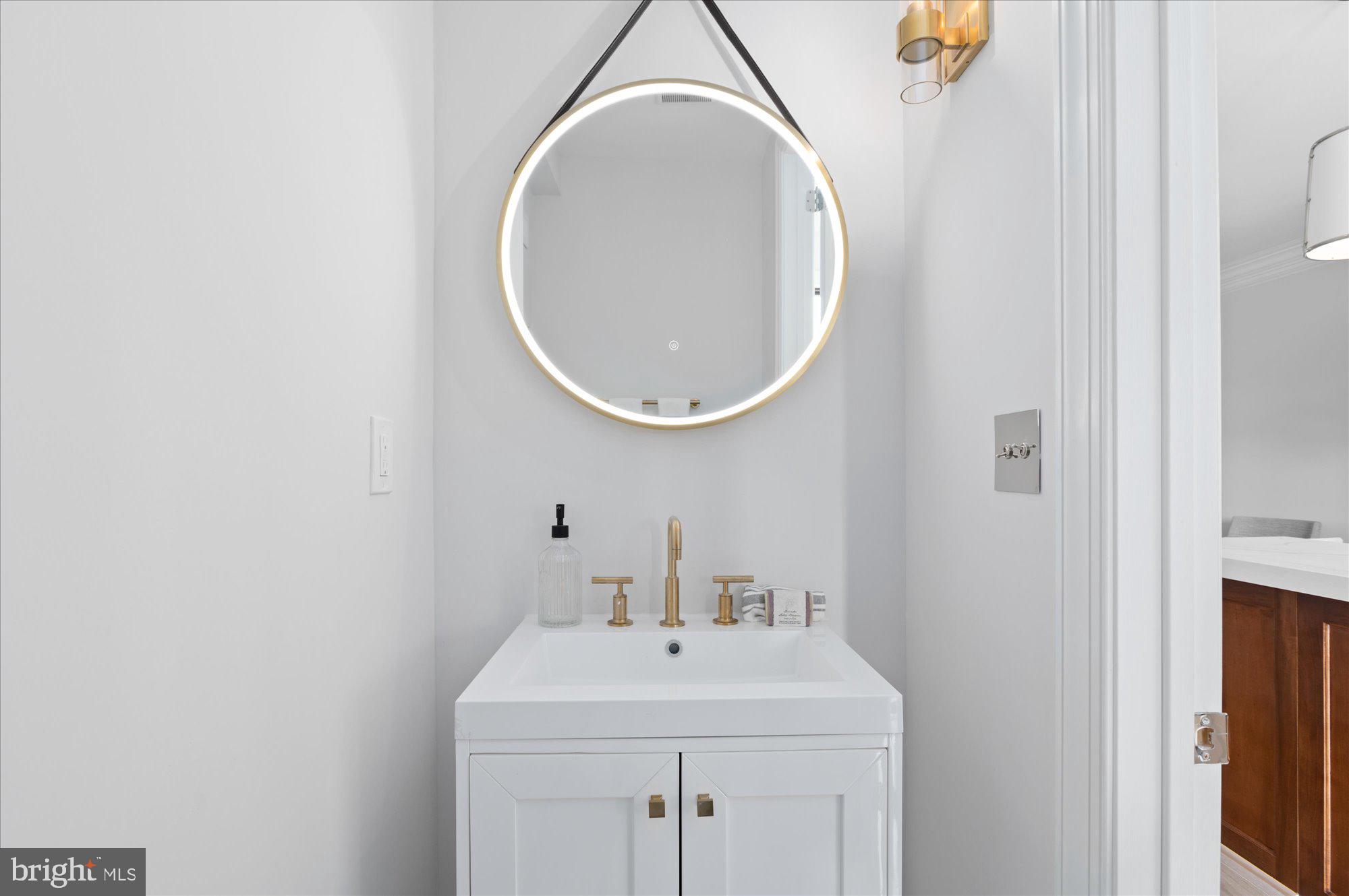 3728 9th Street Northwest Washington, DC 20010 - Photo 20 of 39