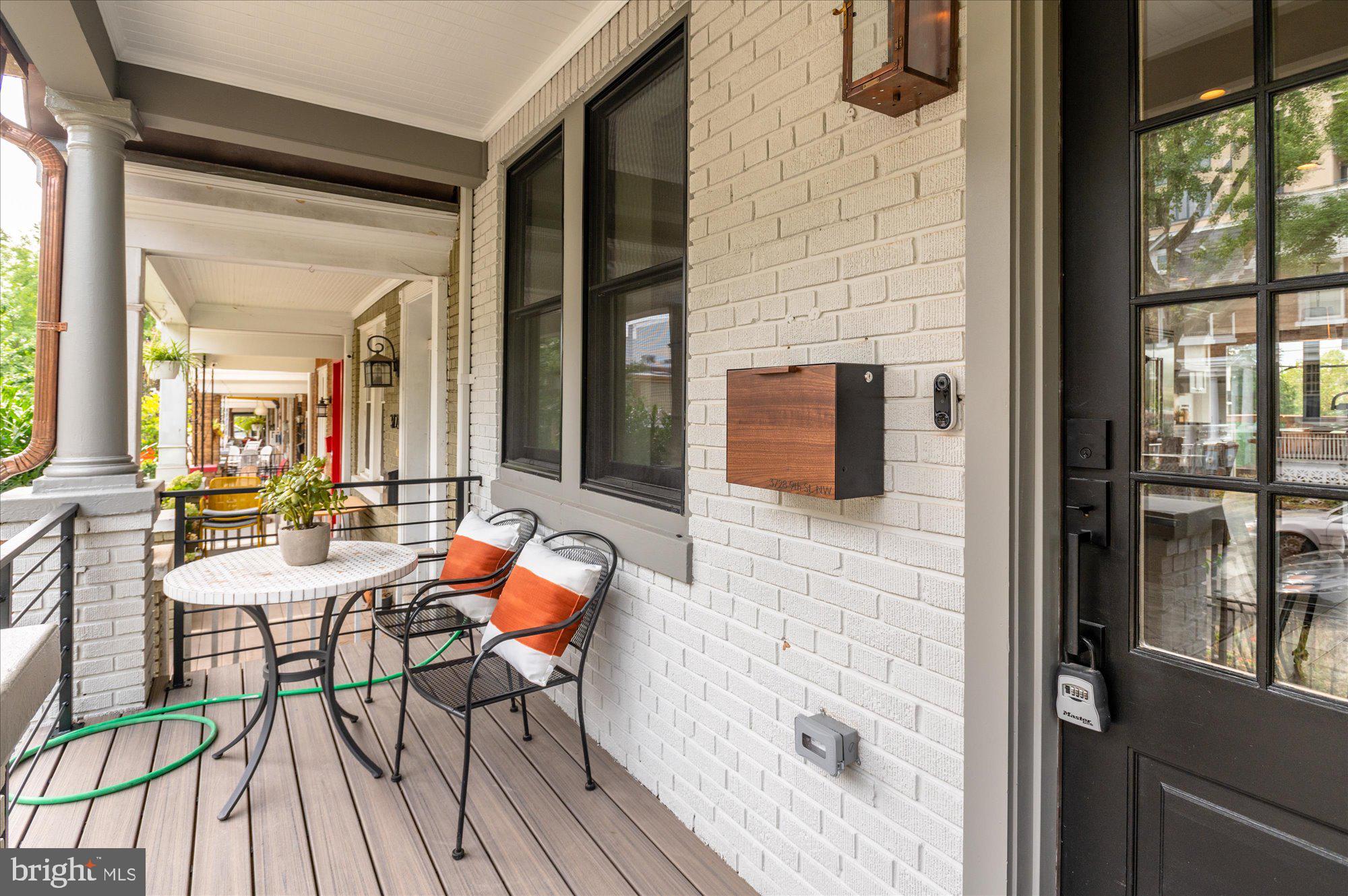 3728 9th Street Northwest Washington, DC 20010 - Photo 4 of 39