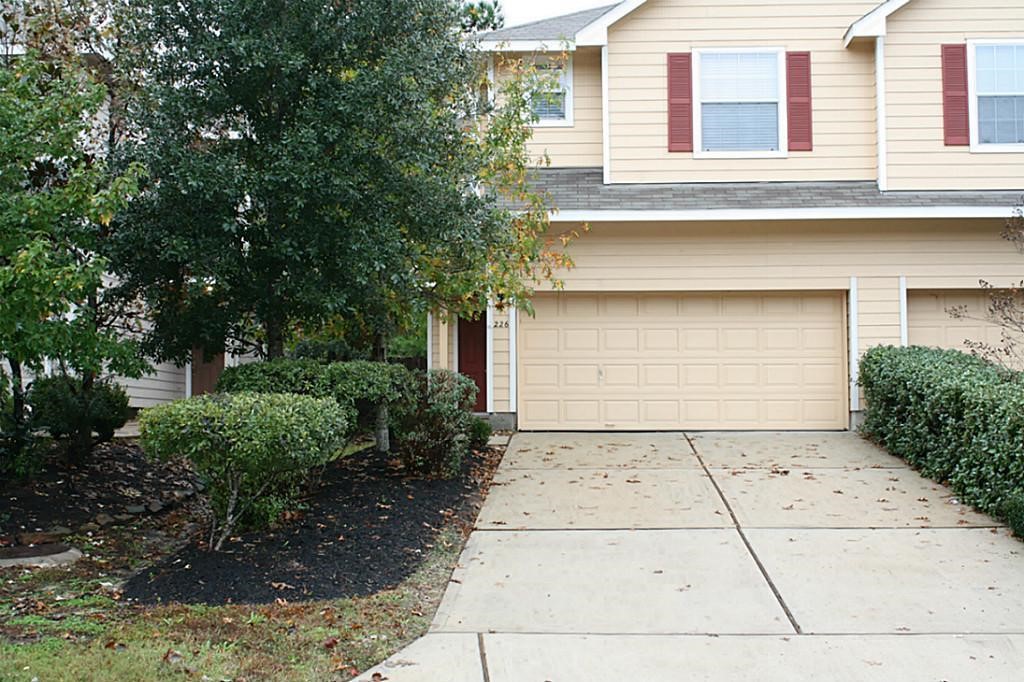 226 West Stedhill Loop Conroe, TX 77384 - Photo 4 of 10 front view of a house
