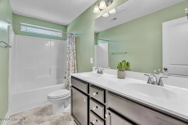 $319,900 | 104 Cameo Court, Jacksonville, NC 28540