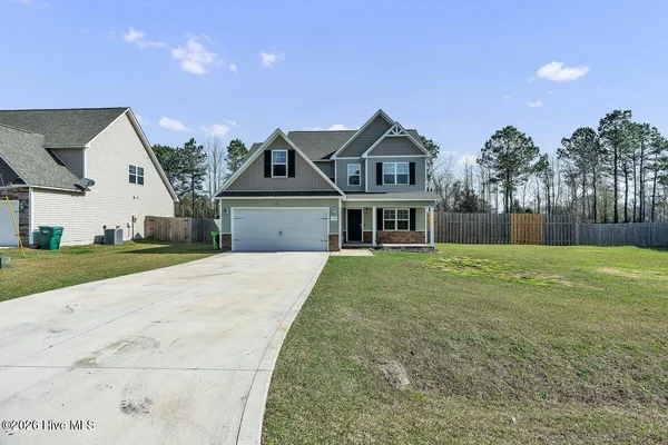 $319,900 | 104 Cameo Court, Jacksonville, NC 28540