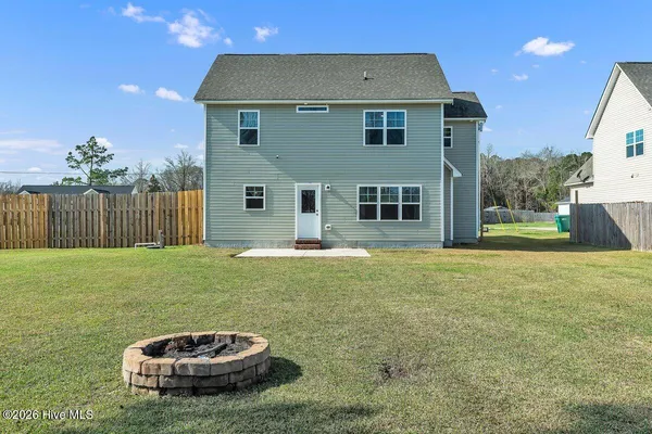 $319,900 | 104 Cameo Court, Jacksonville, NC 28540