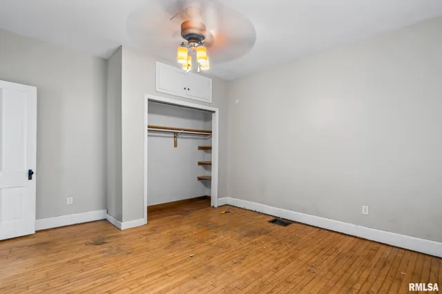 $139,900 | 213 West Conrey Street, Williamsville, IL 62693