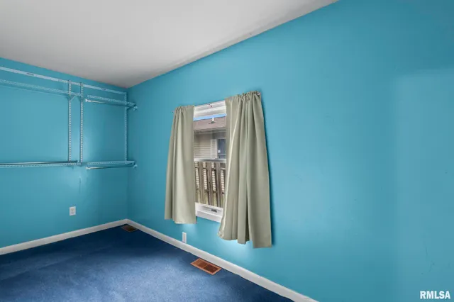 $139,900 | 213 West Conrey Street, Williamsville, IL 62693