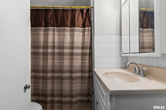 $139,900 | 213 West Conrey Street, Williamsville, IL 62693